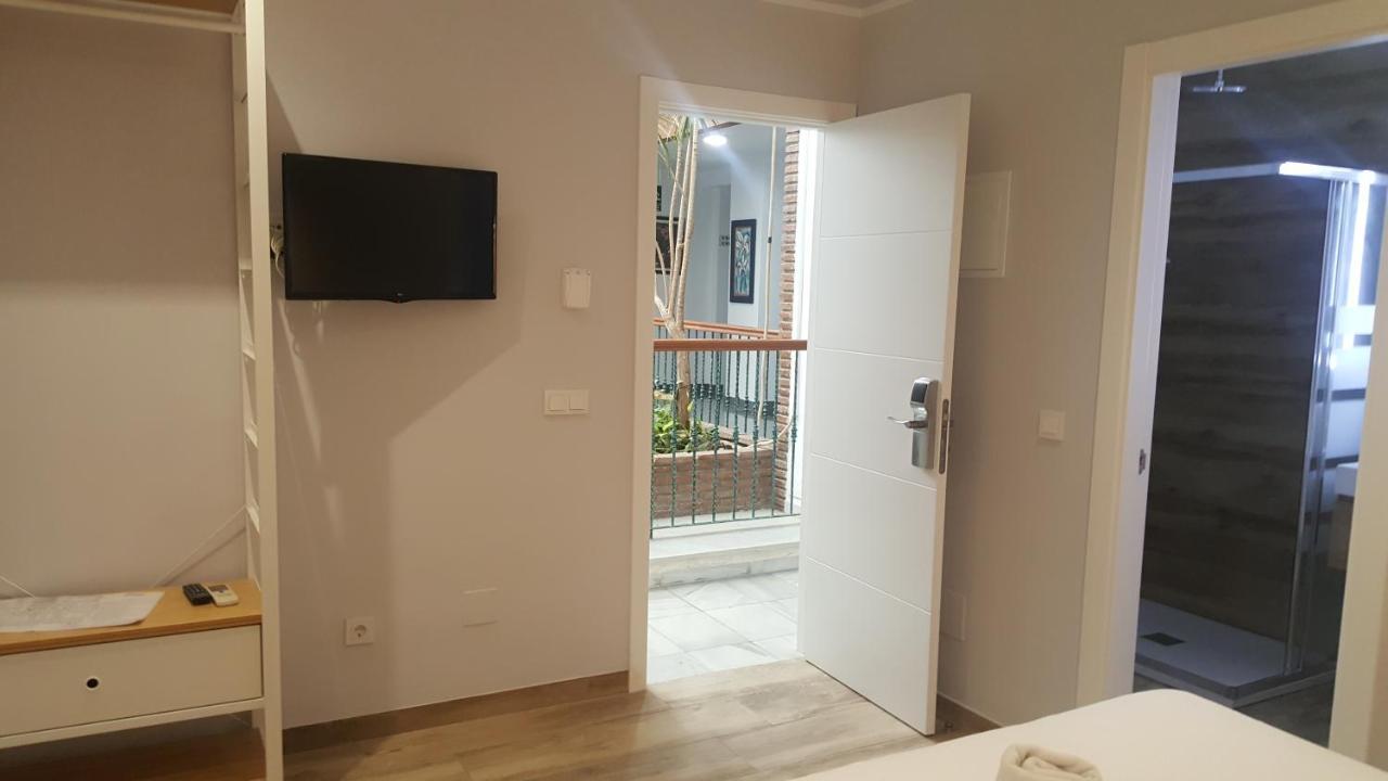 Hostal La Ermita نيرخا المظهر الخارجي الصورة