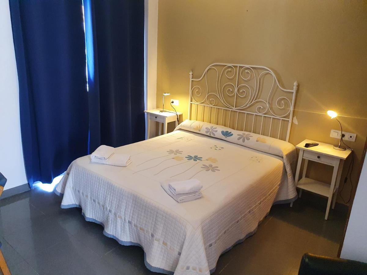Hostal La Ermita نيرخا المظهر الخارجي الصورة
