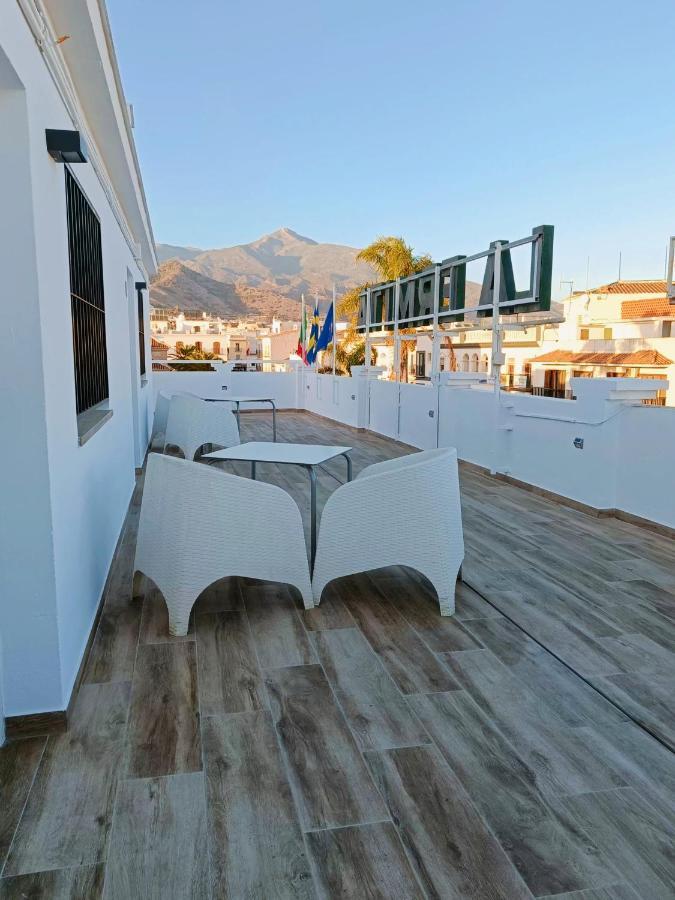 Hostal La Ermita نيرخا المظهر الخارجي الصورة