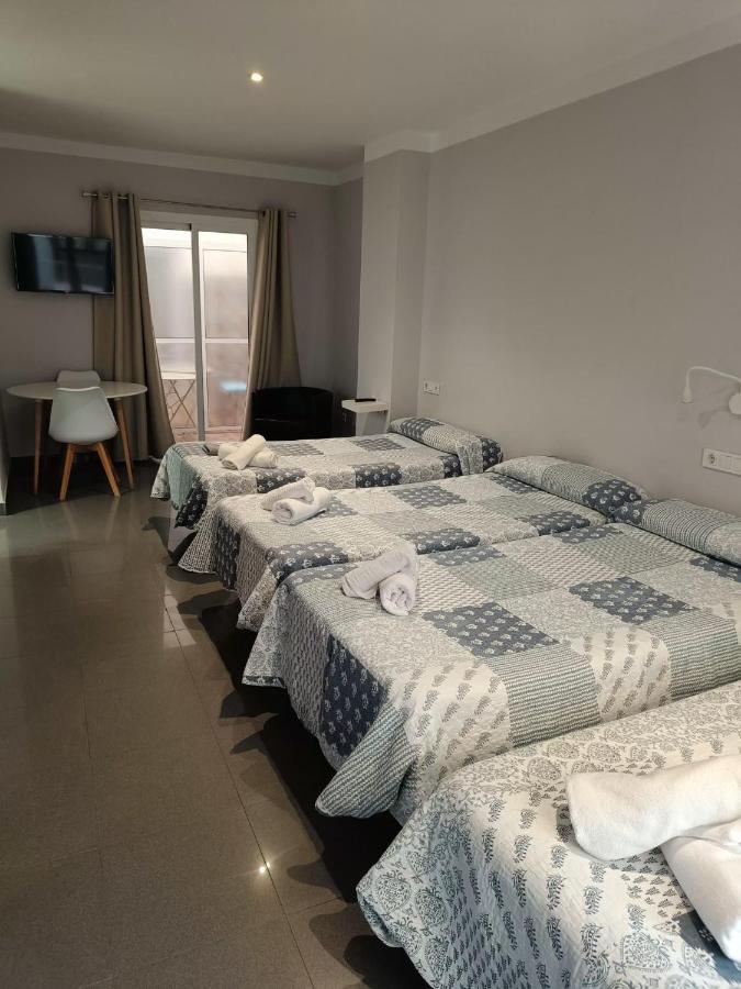 Hostal La Ermita نيرخا المظهر الخارجي الصورة