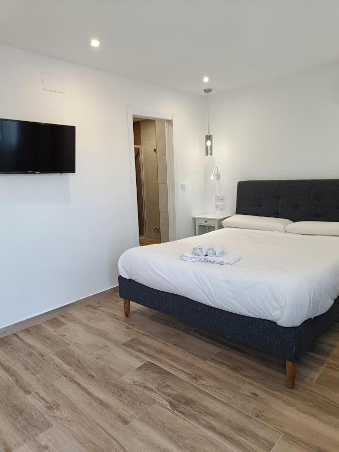 Hostal La Ermita نيرخا المظهر الخارجي الصورة
