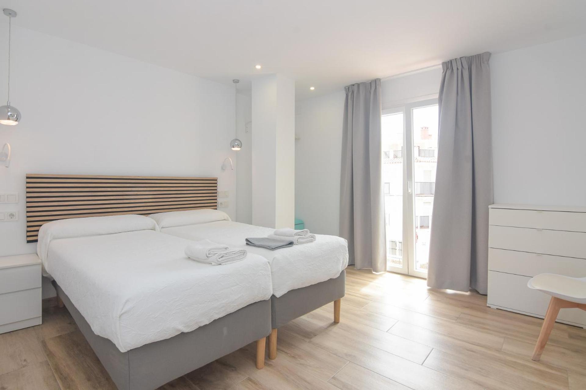 Hostal La Ermita نيرخا المظهر الخارجي الصورة