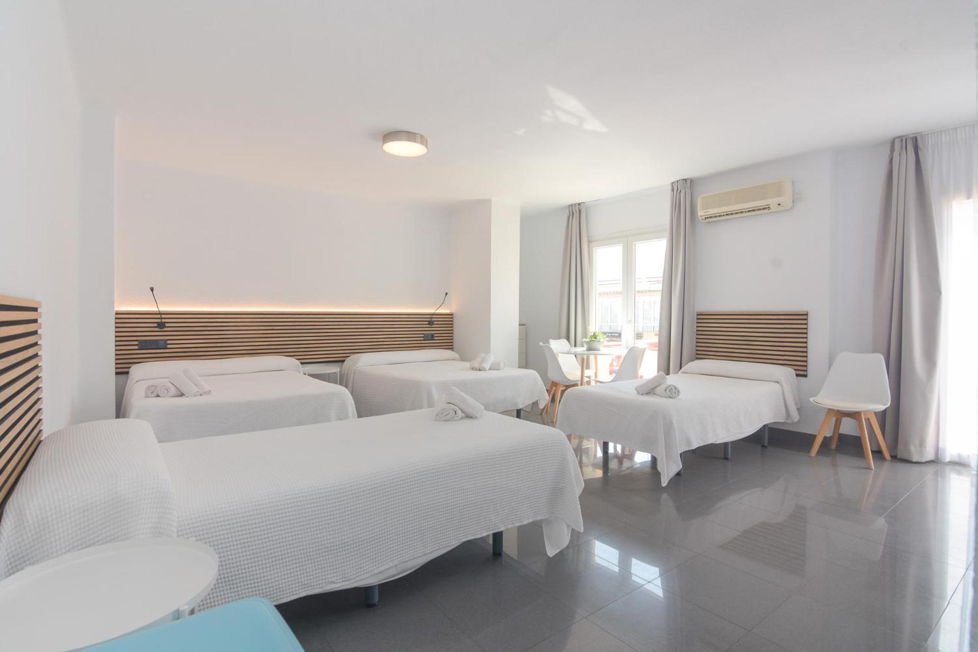 Hostal La Ermita نيرخا المظهر الخارجي الصورة